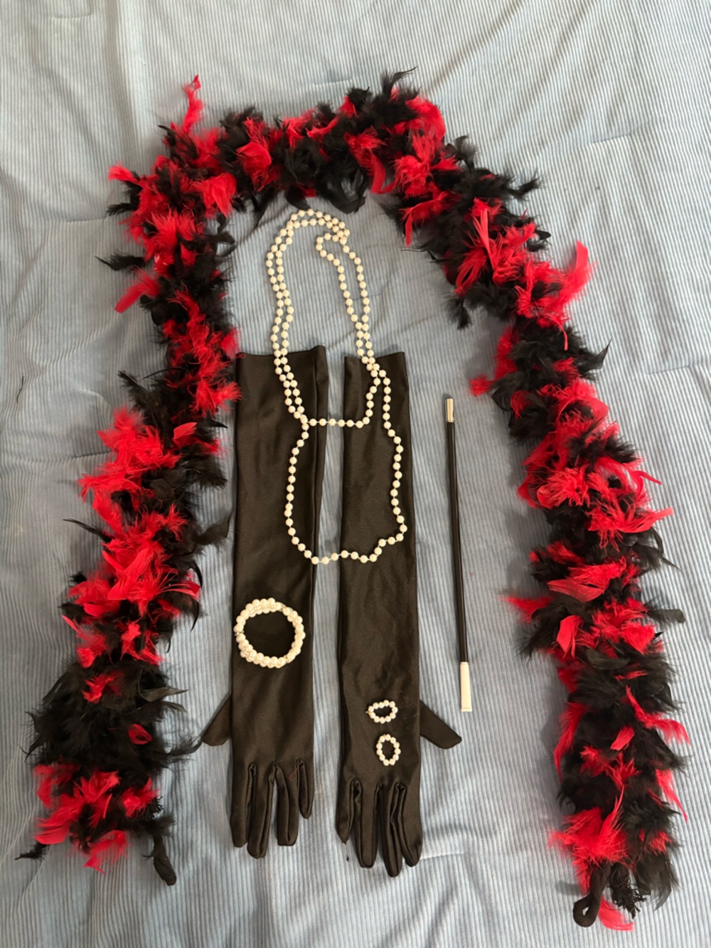 SHEIN Red and Black Feather Boa with Pearl Costume Jewelry Set